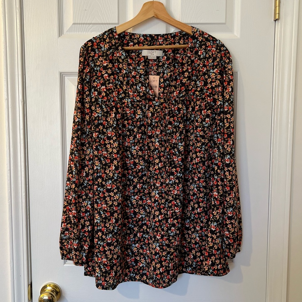 Loft Plus Black Floral Blouse, Size 18 Plus
